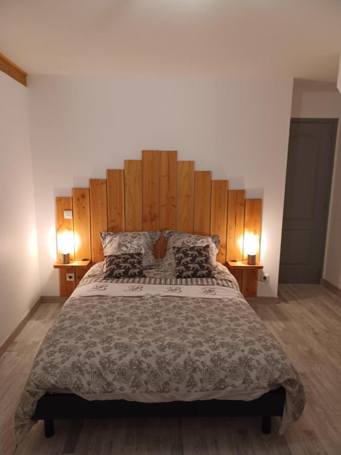 La Maison Du Bonheur Saint-Germain-Laval  Екстер'єр фото